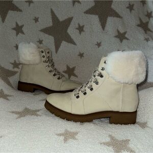 Cozy boots 🍁 Size 7.5